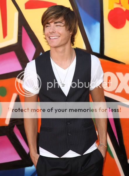 zac_efron_1197524211.jpg zac efron image by zacefronlovr123