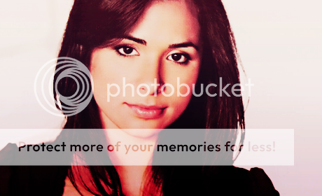 Foto bij Charlie's first kiss